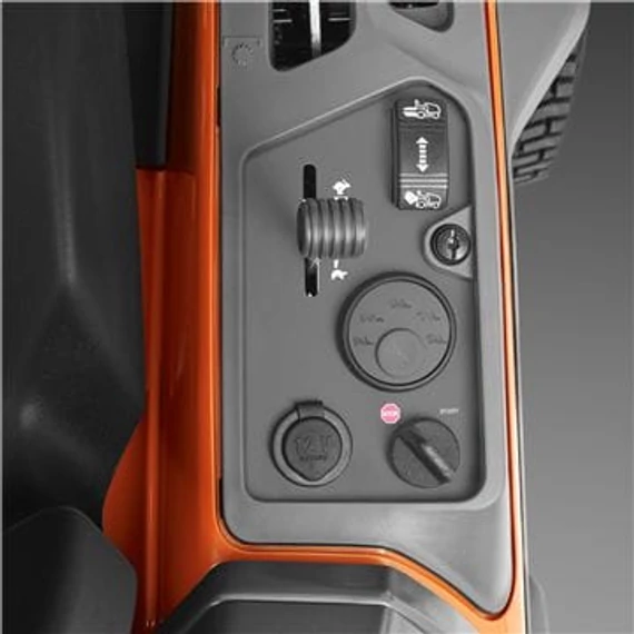 Fűnyírótraktor Husqvarna Rider Gyűjtős RC 318T Csak Gép!!! ß