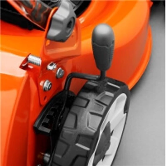 Fűnyíró Husqvarna LC 140P Husqvarna Motor 123cm3 40cm 50l