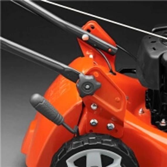 Fűnyíró Husqvarna LC 140P Husqvarna Motor 123cm3 40cm 50l