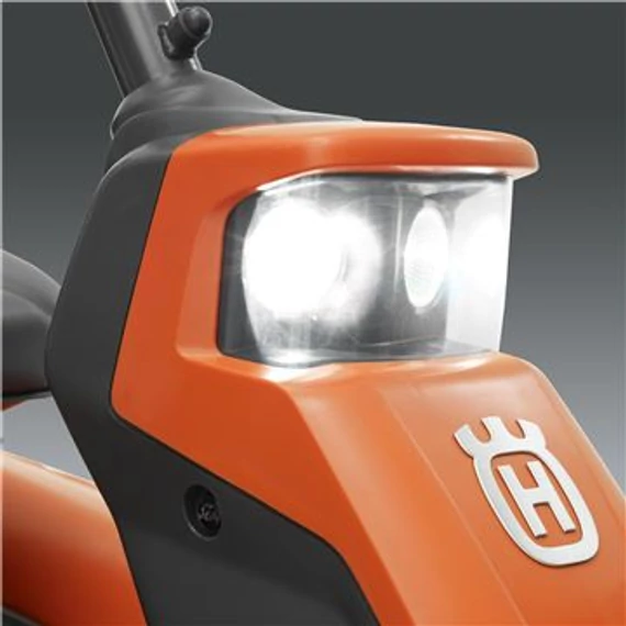 Fűnyírótraktor Husqvarna Rider R420TsX AWD  Csak Gép!