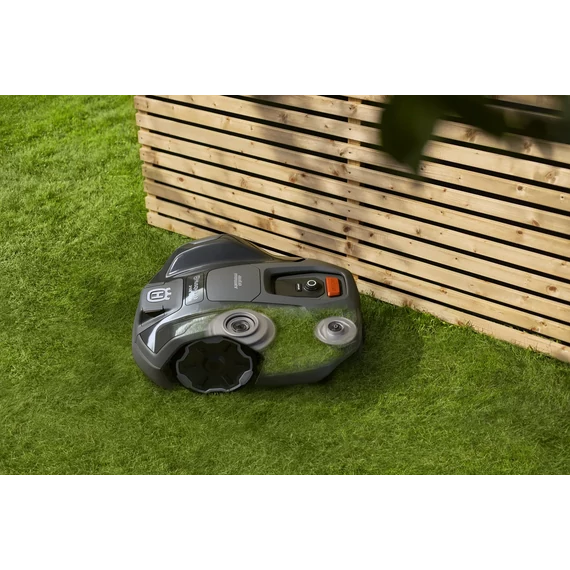 Robotfűnyíró Husqvarna Automower 305E NERA + EPOS PLUG-IN