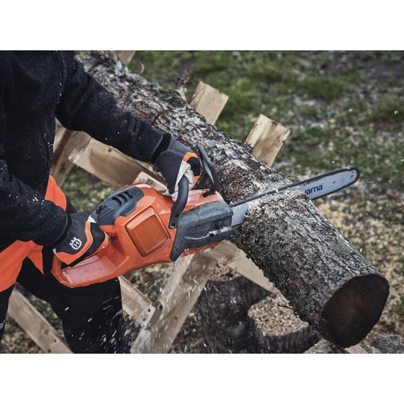 Láncfűrész Akkus Husqvarna 340i Akku És Töltő Nélk.