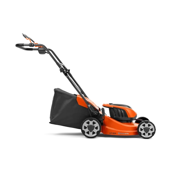 Fűnyíró Akkus Husqvarna LC137i  Akku+töltő C80 and 2x 40-B14