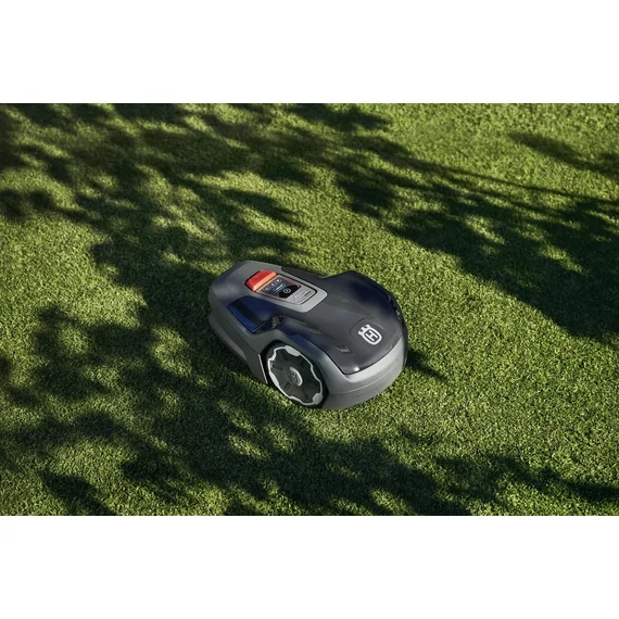 Robotfűnyíró Husqvarna Automower Aspire R4 400m2 1 Vezető