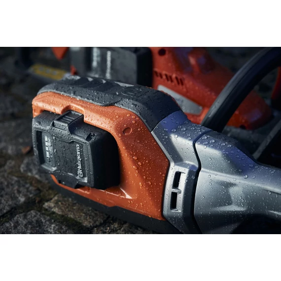Fűkasza Akkus Husqvarna 325iL Solo