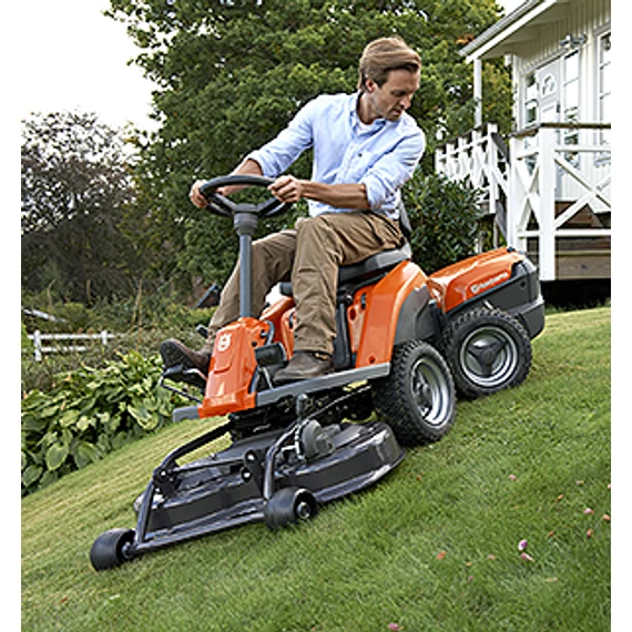 Fűnyírótraktor Husqvarna Rider R214TC HQ.mot.v2 586cc 94cmß