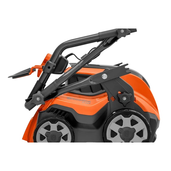 Gyepszellőztető Husqvarna S138C elektromos